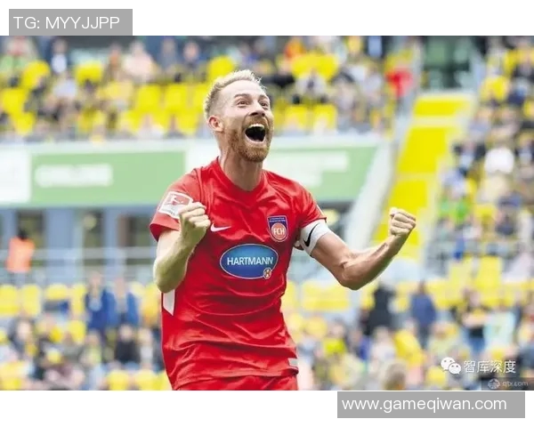 荷兰足球明星黑猪的精彩瞬间与背后的故事揭秘